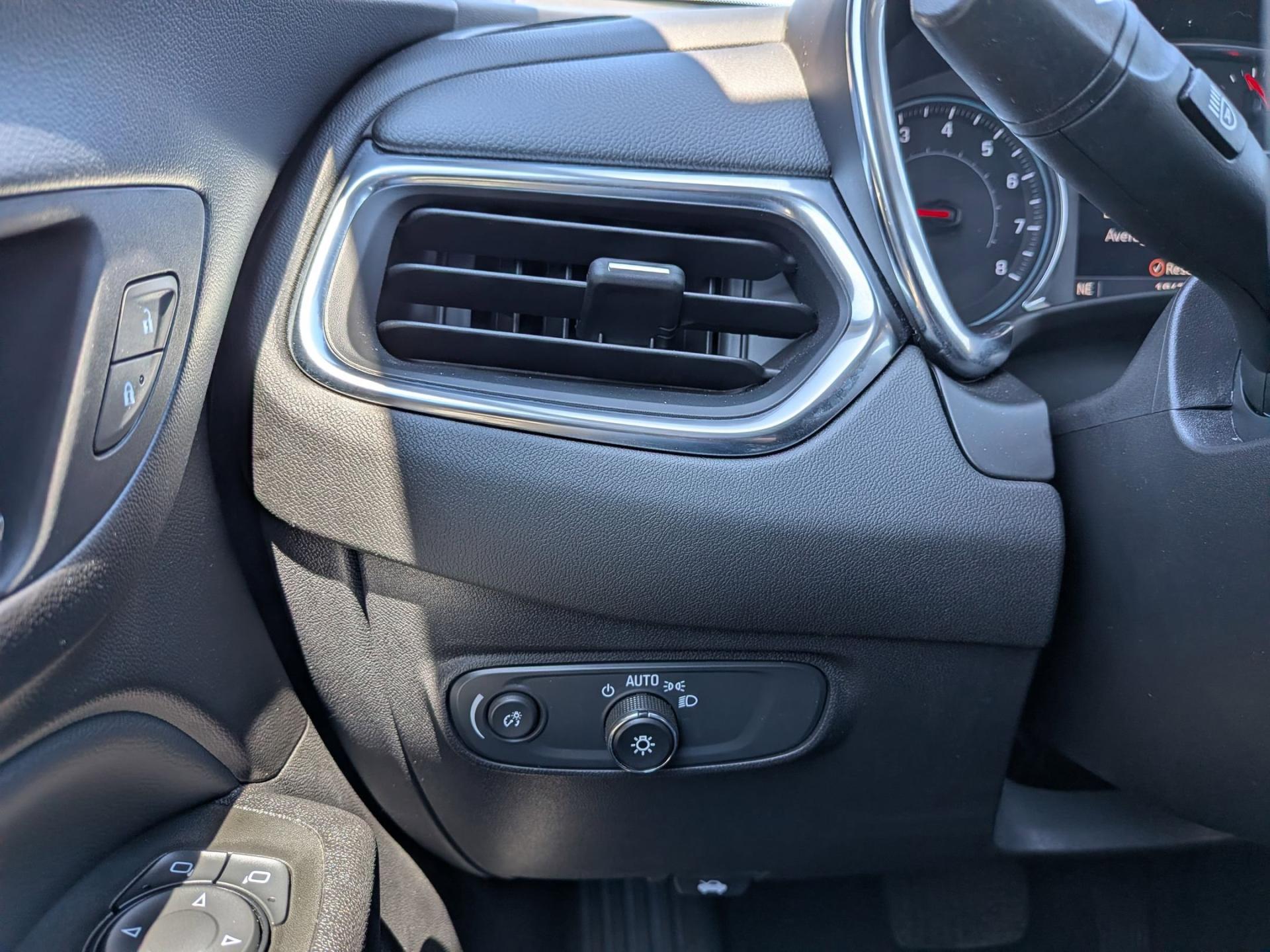 2024 Chevrolet Equinox LT - Photo 17