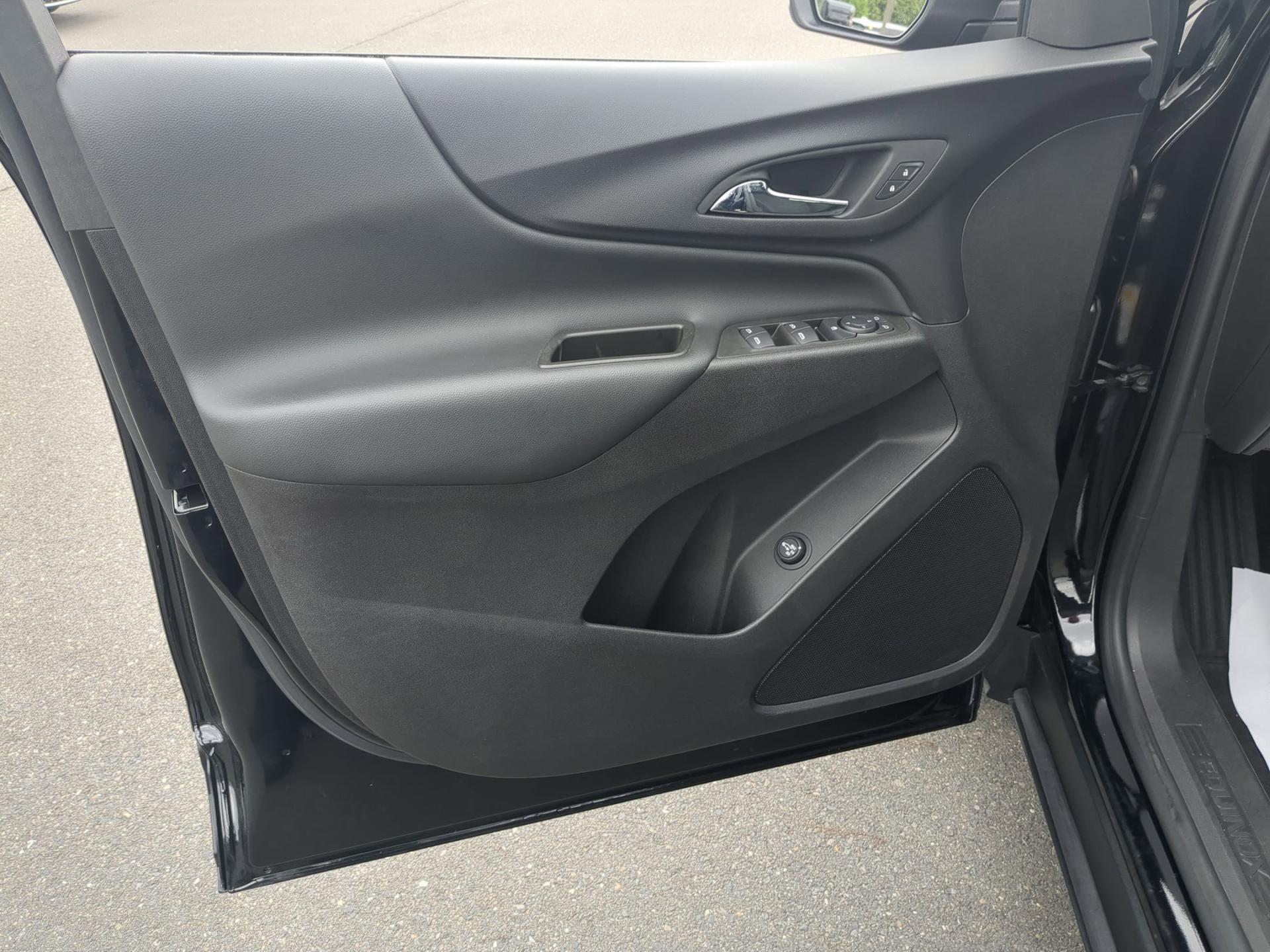 2024 Chevrolet Equinox LT - Photo 20