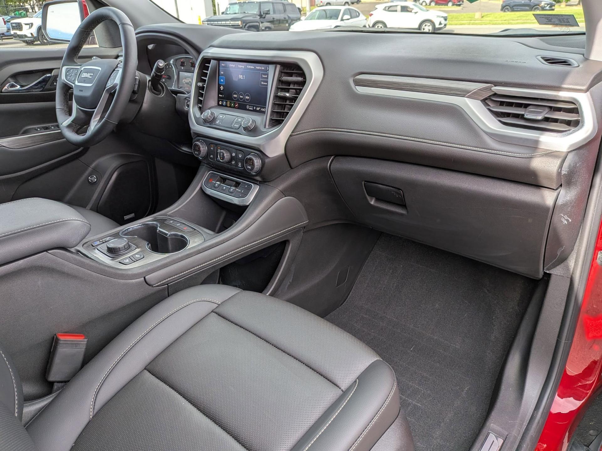 2023 GMC Acadia SLT - Photo 28