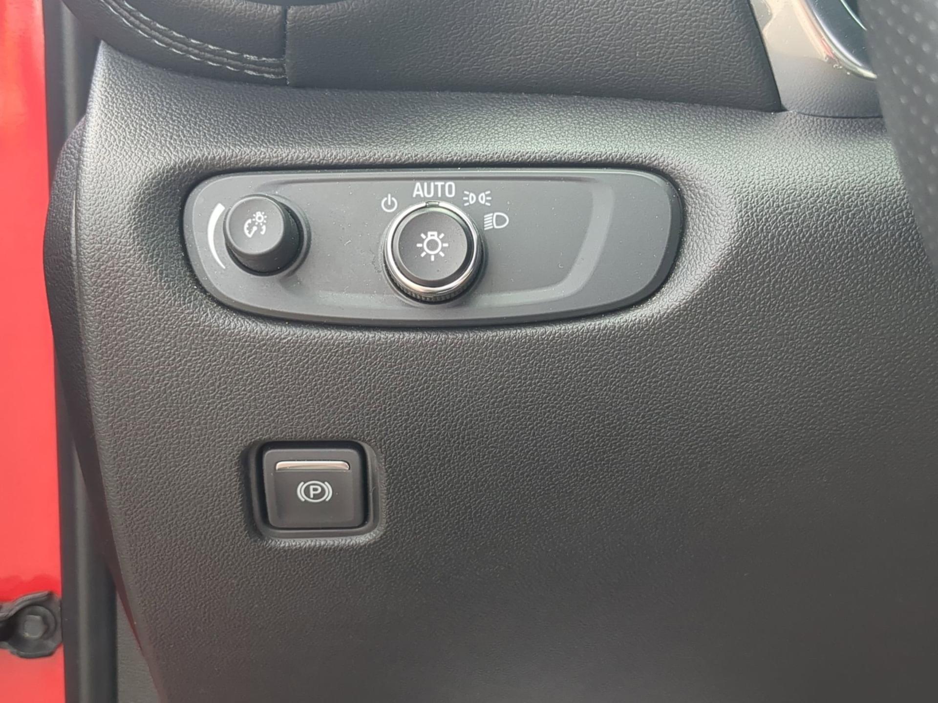 2021 Chevrolet Blazer 2LT - Photo 17
