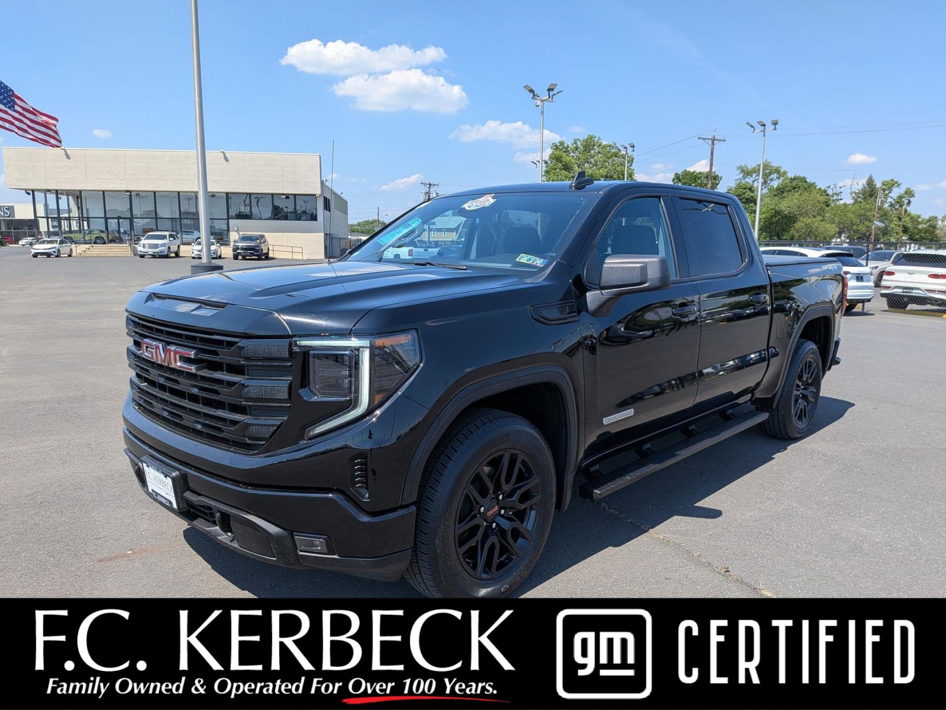 2024 GMC Sierra 4WD Crew Cab Short Box Elevation's photo