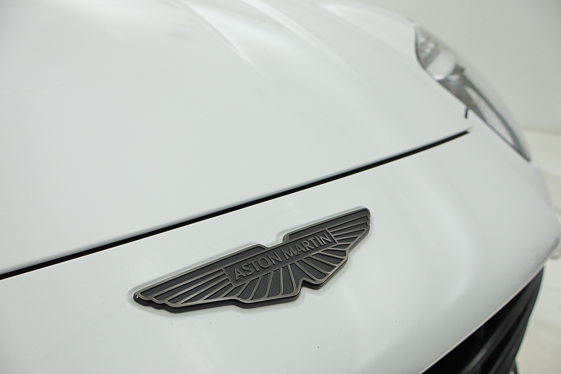 2024 Aston Martin DB12 Base - Photo 21