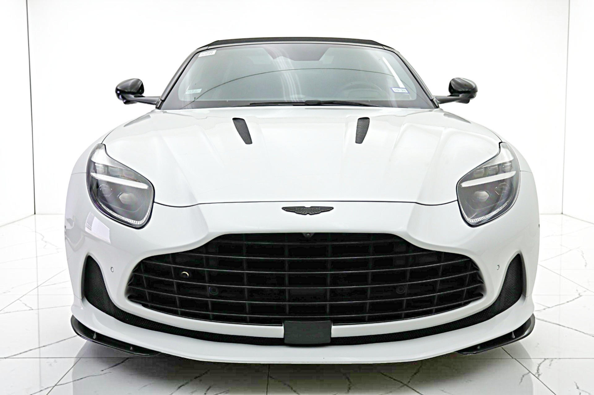 2024 Aston Martin DB12 Base - Photo 32