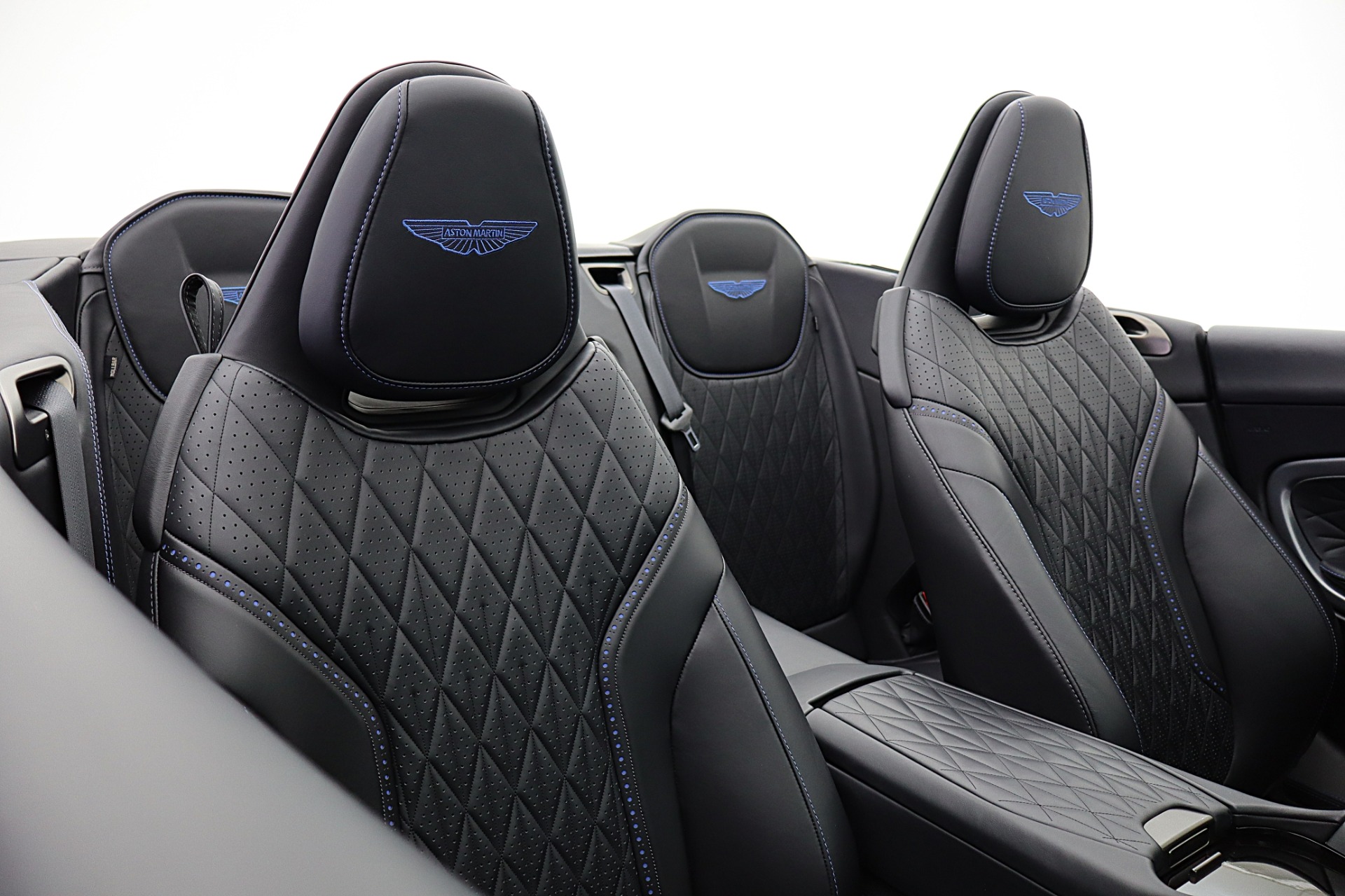 2024 Aston Martin DB12 Base - Photo 44