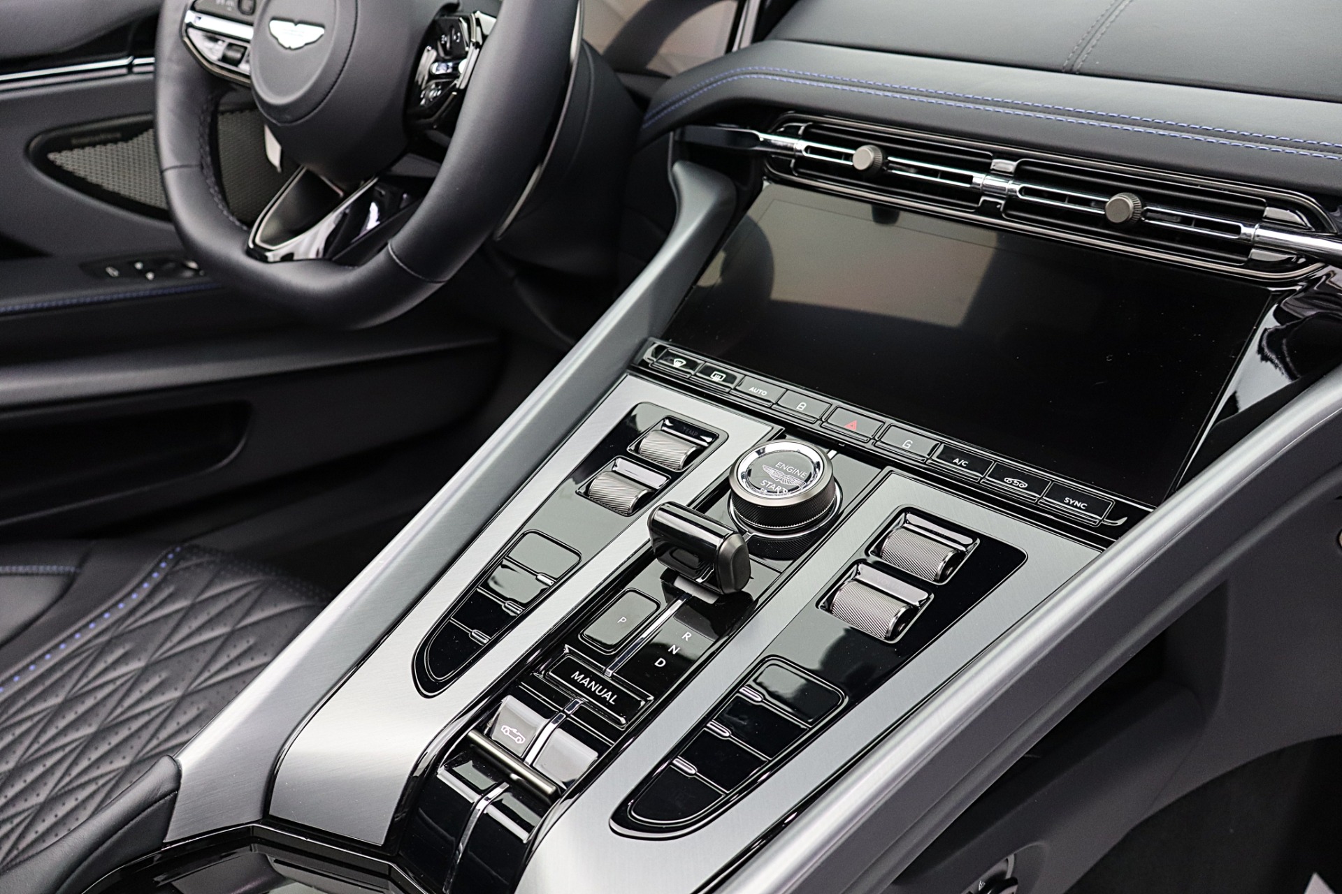 2024 Aston Martin DB12 Base - Photo 48