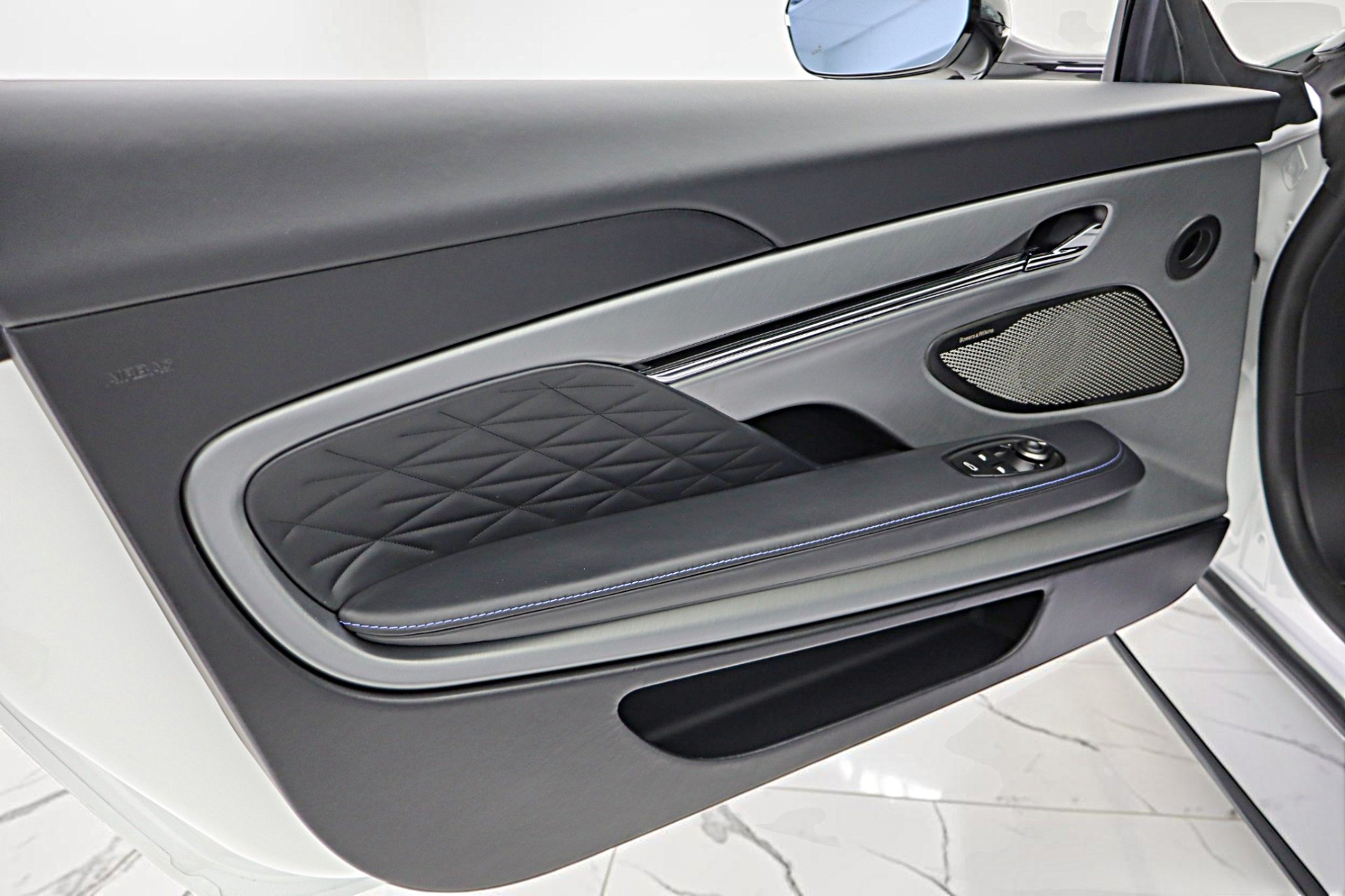 2024 Aston Martin DB12 Base - Photo 56