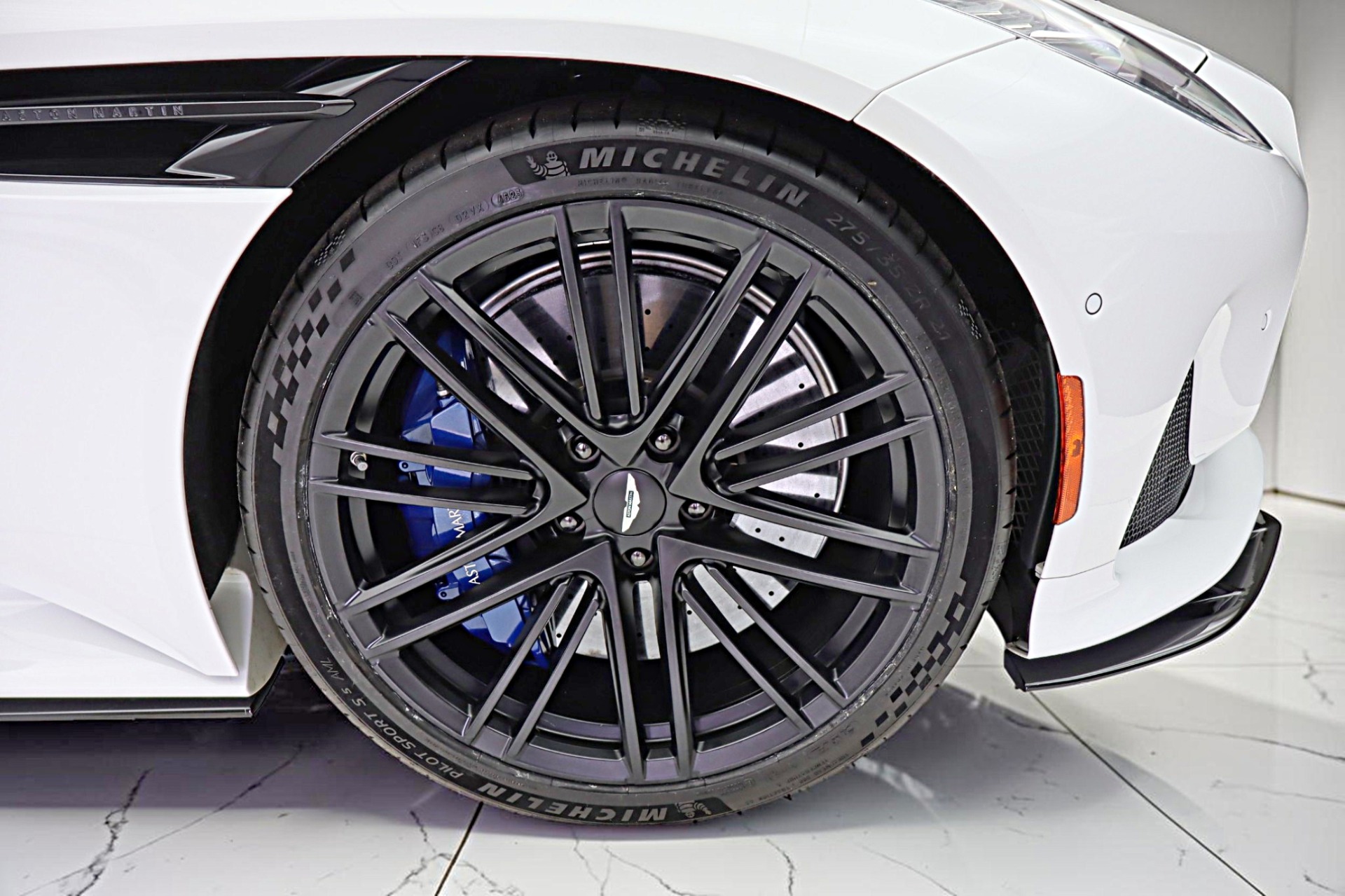 2024 Aston Martin DB12 Base - Photo 57