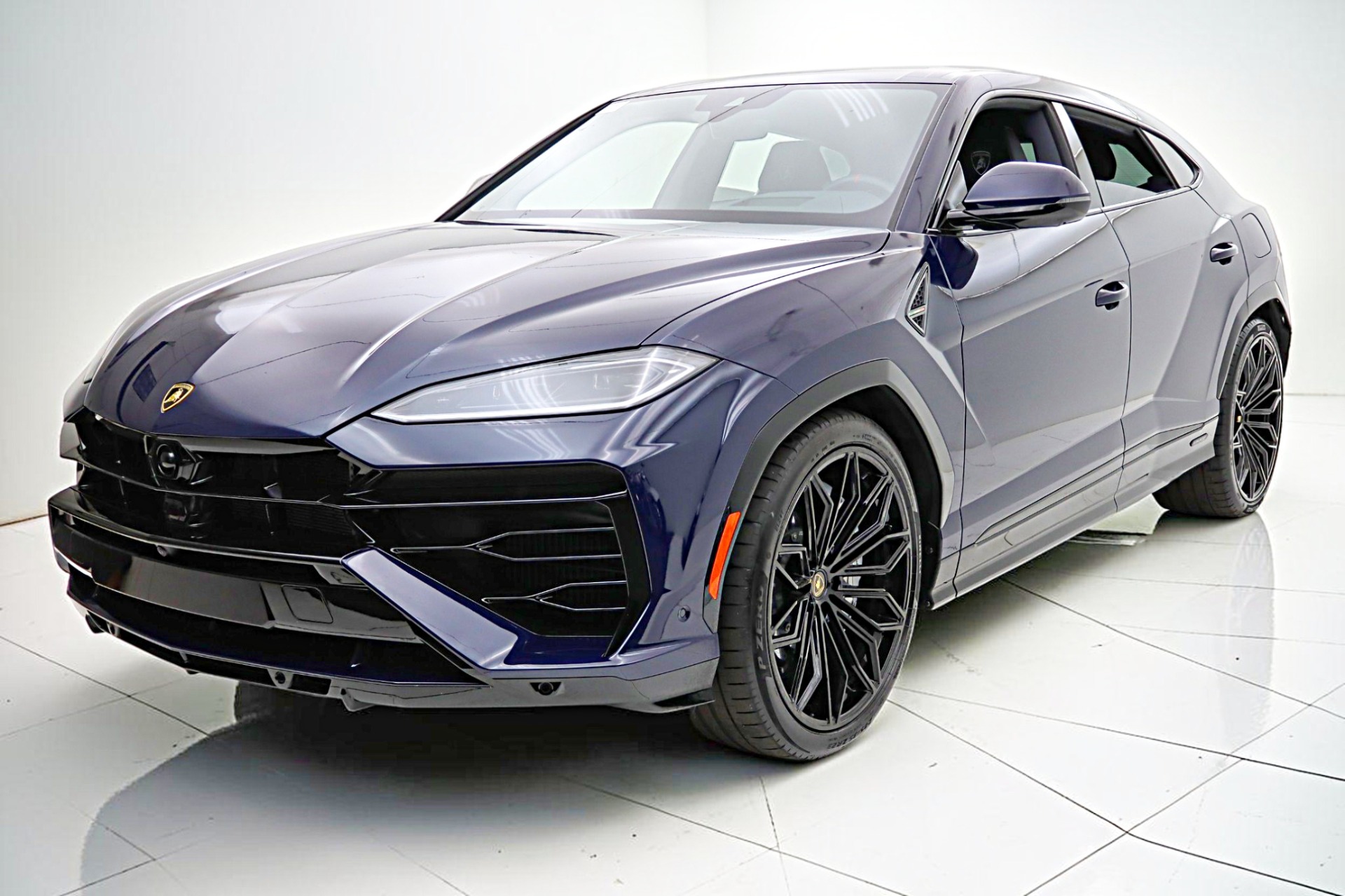 2025 Lamborghini Urus 4.0 V8 PHEV SE's photo