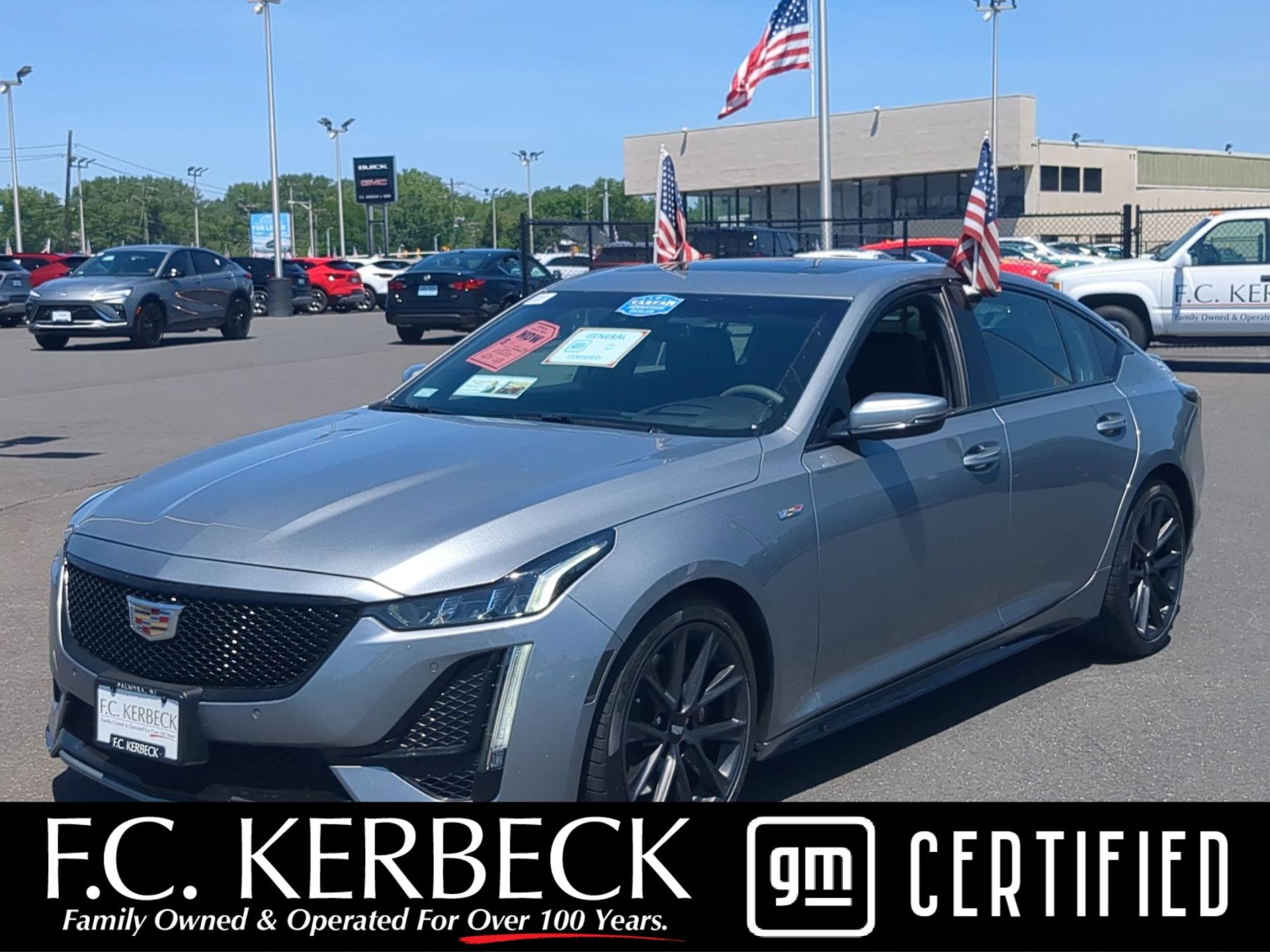 2023 Cadillac CT5 V-Series's photo