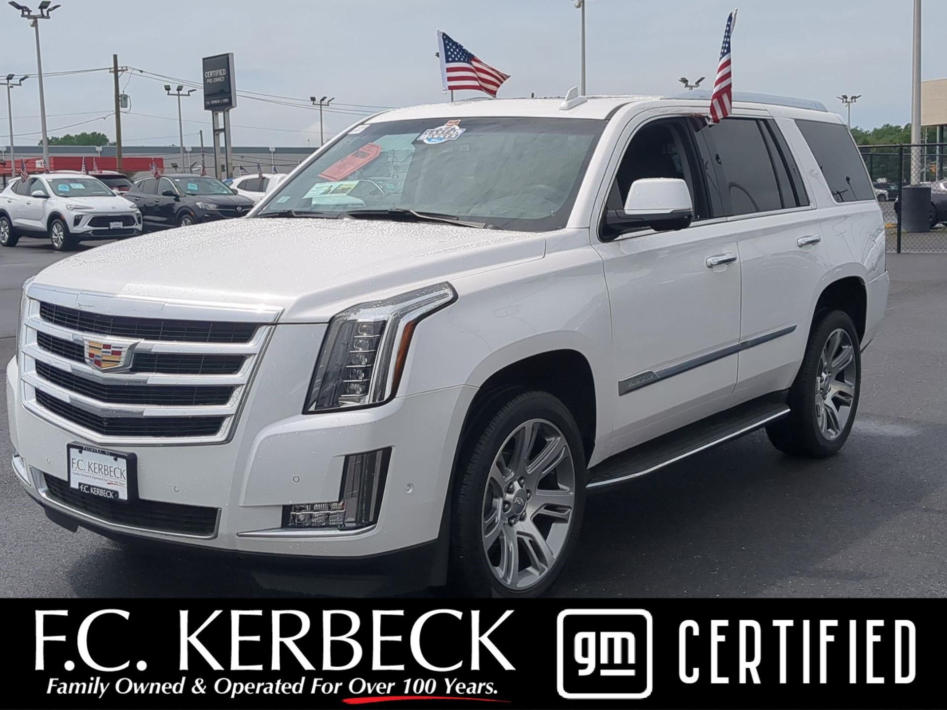 2020 Cadillac Escalade AWD Luxury's photo