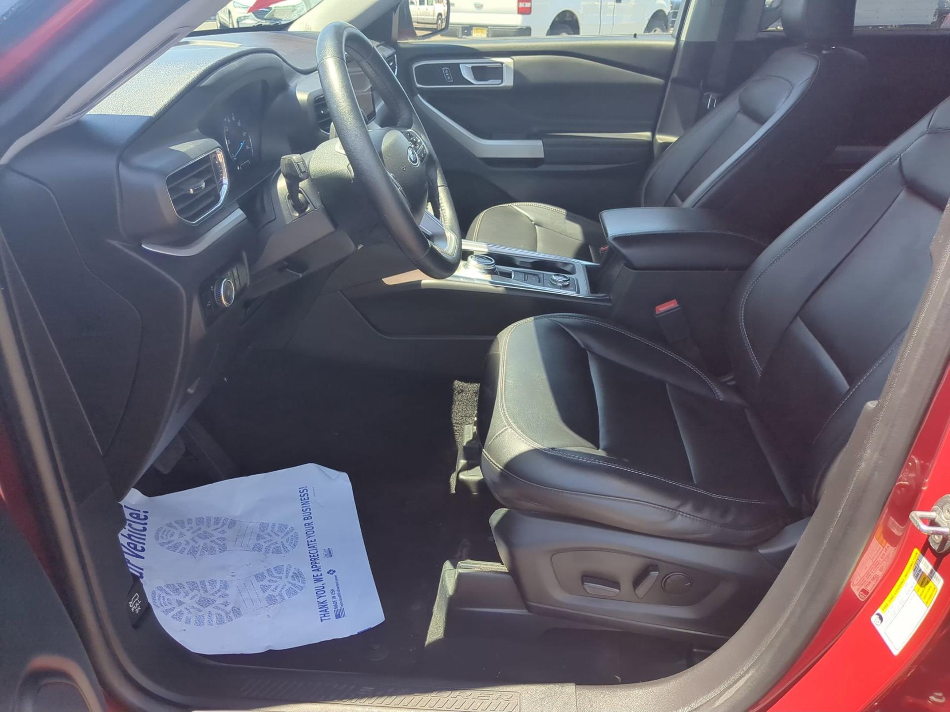 2023 Ford Explorer XLT - Photo 18