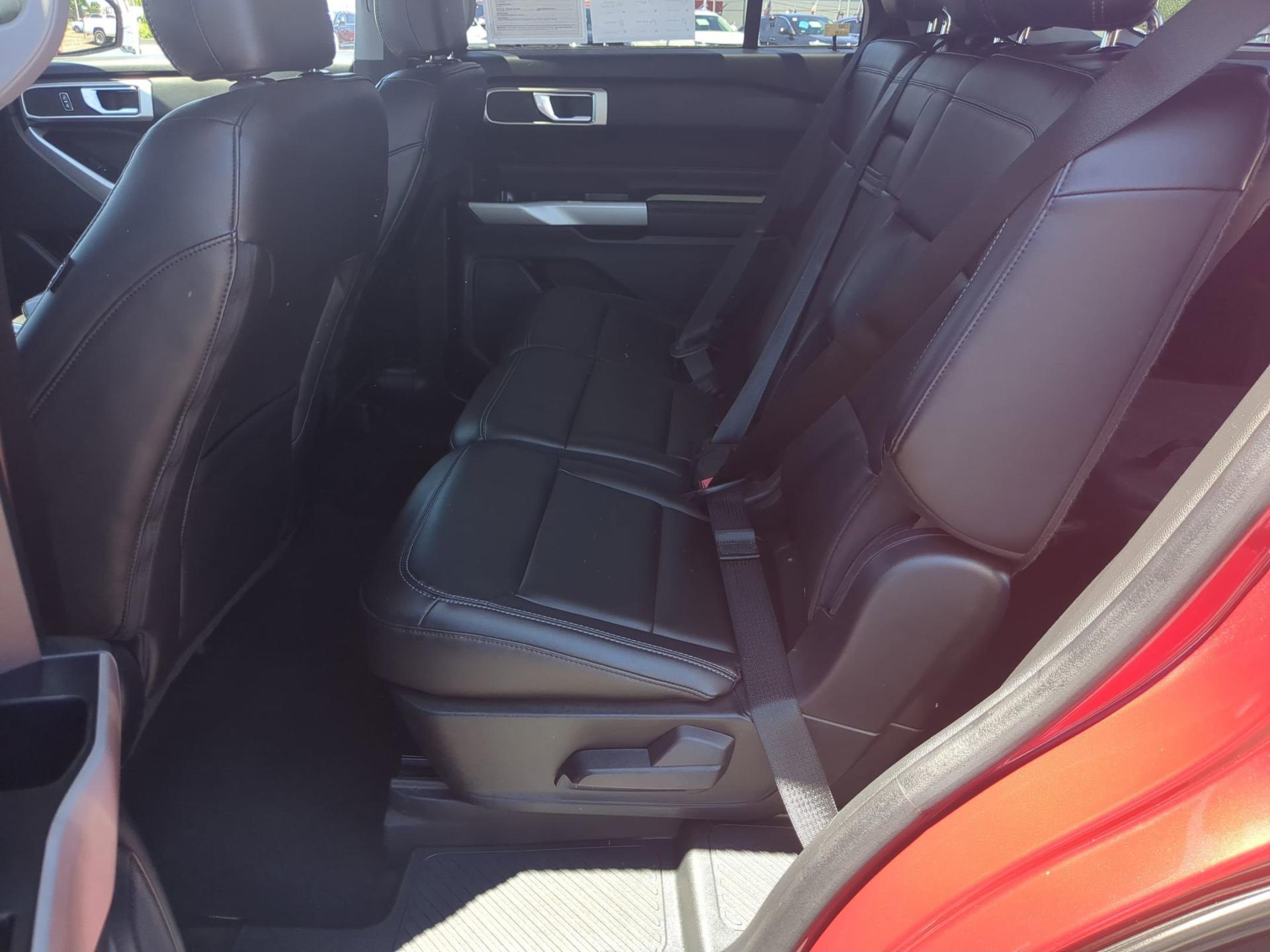 2023 Ford Explorer XLT - Photo 24