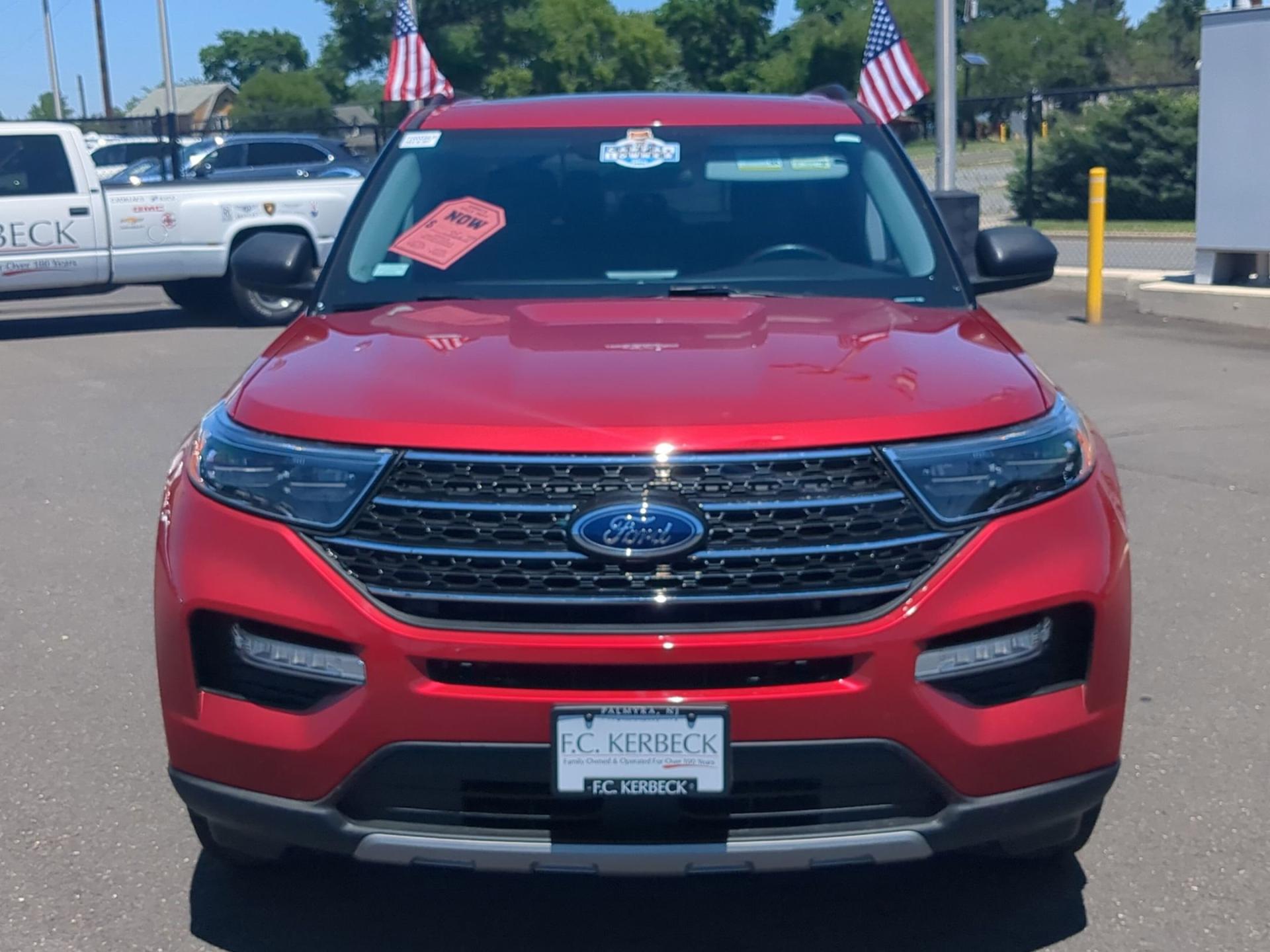2023 Ford Explorer XLT - Photo 3