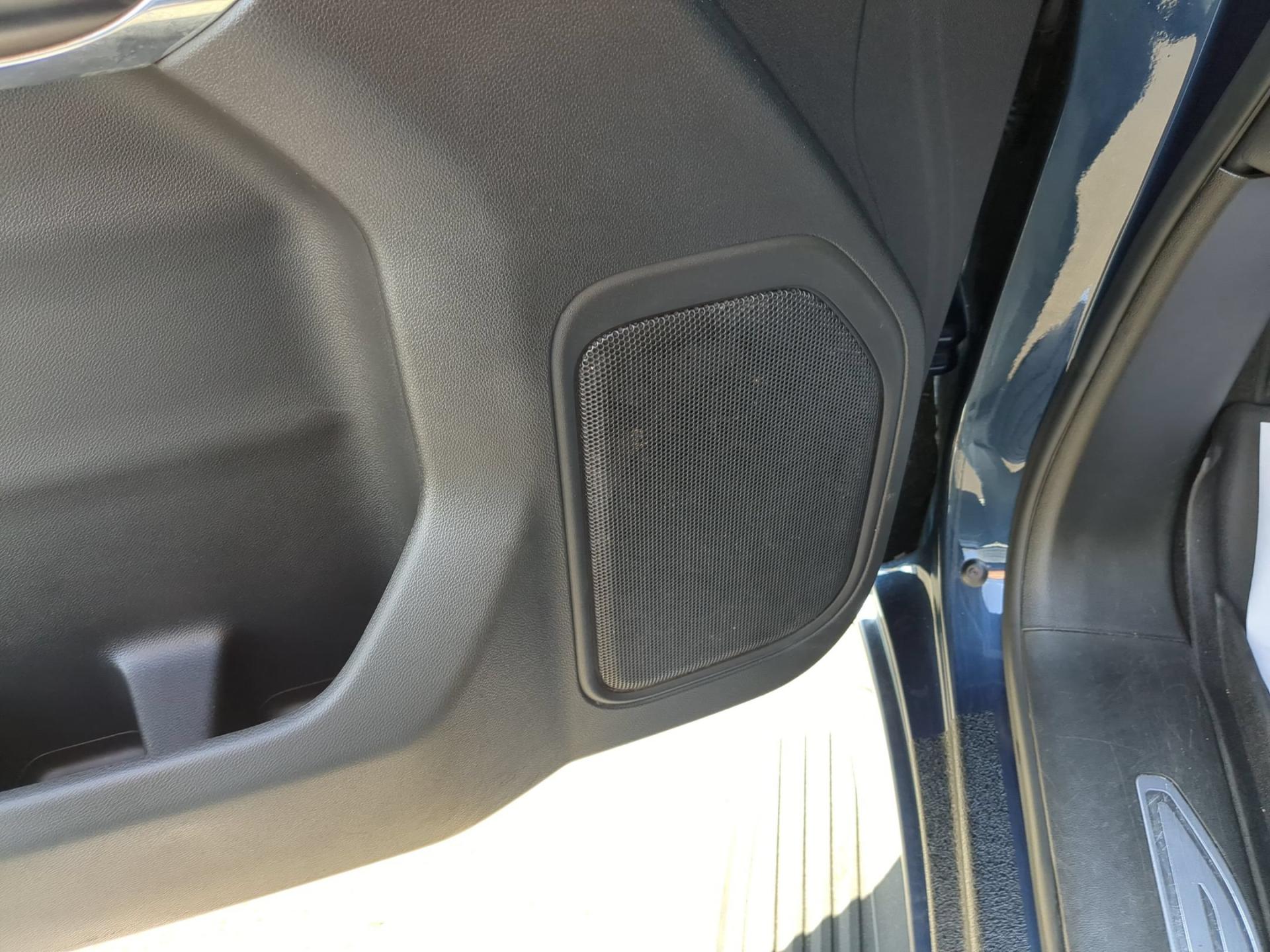 2021 GMC Sierra 1500 SLT - Photo 21