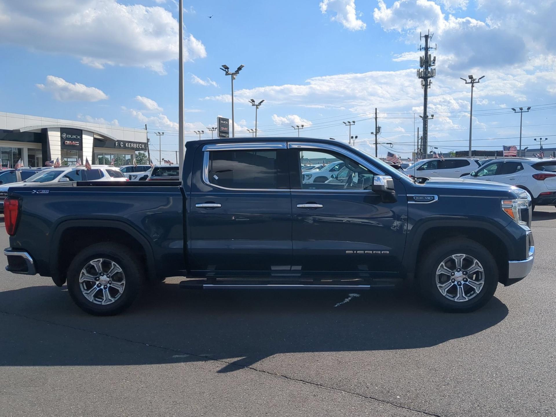 2021 GMC Sierra 1500 SLT - Photo 8