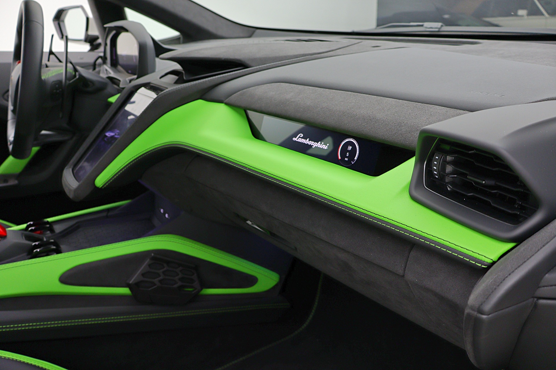 2026 Lamborghini Temerario Base - Photo 30