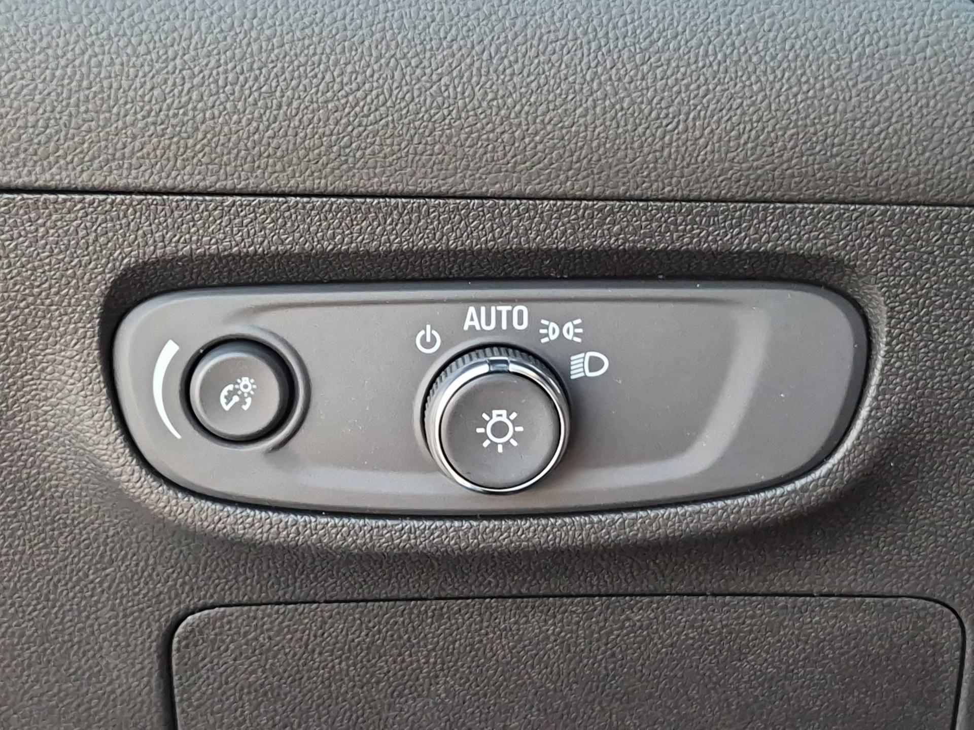 2026 Buick Encore GX Sport Touring - Photo 16