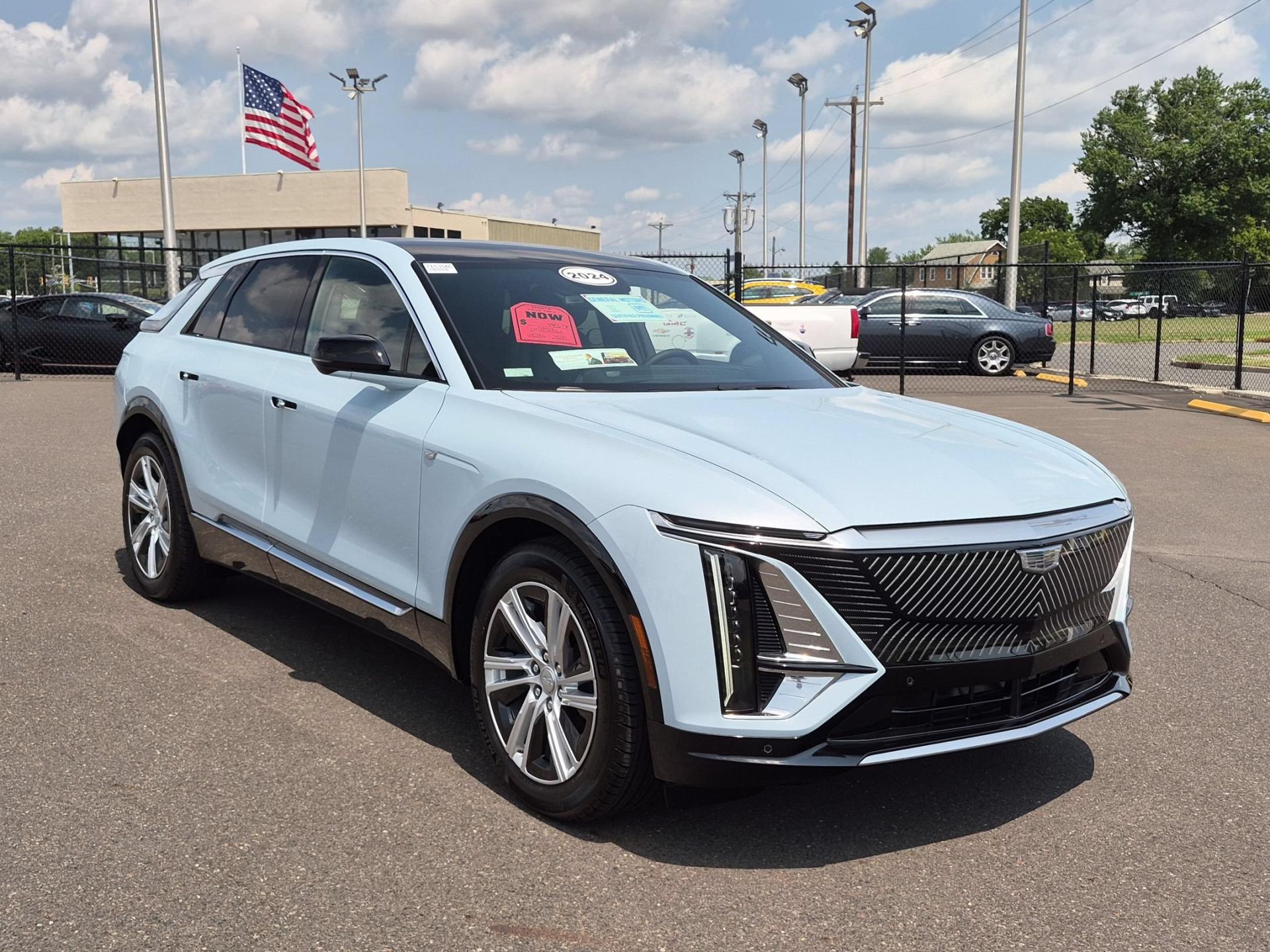 Used 2024 Cadillac LYRIQ Tech with VIN 1GYKPMRK4RZ133699 for sale in Palmyra, NJ
