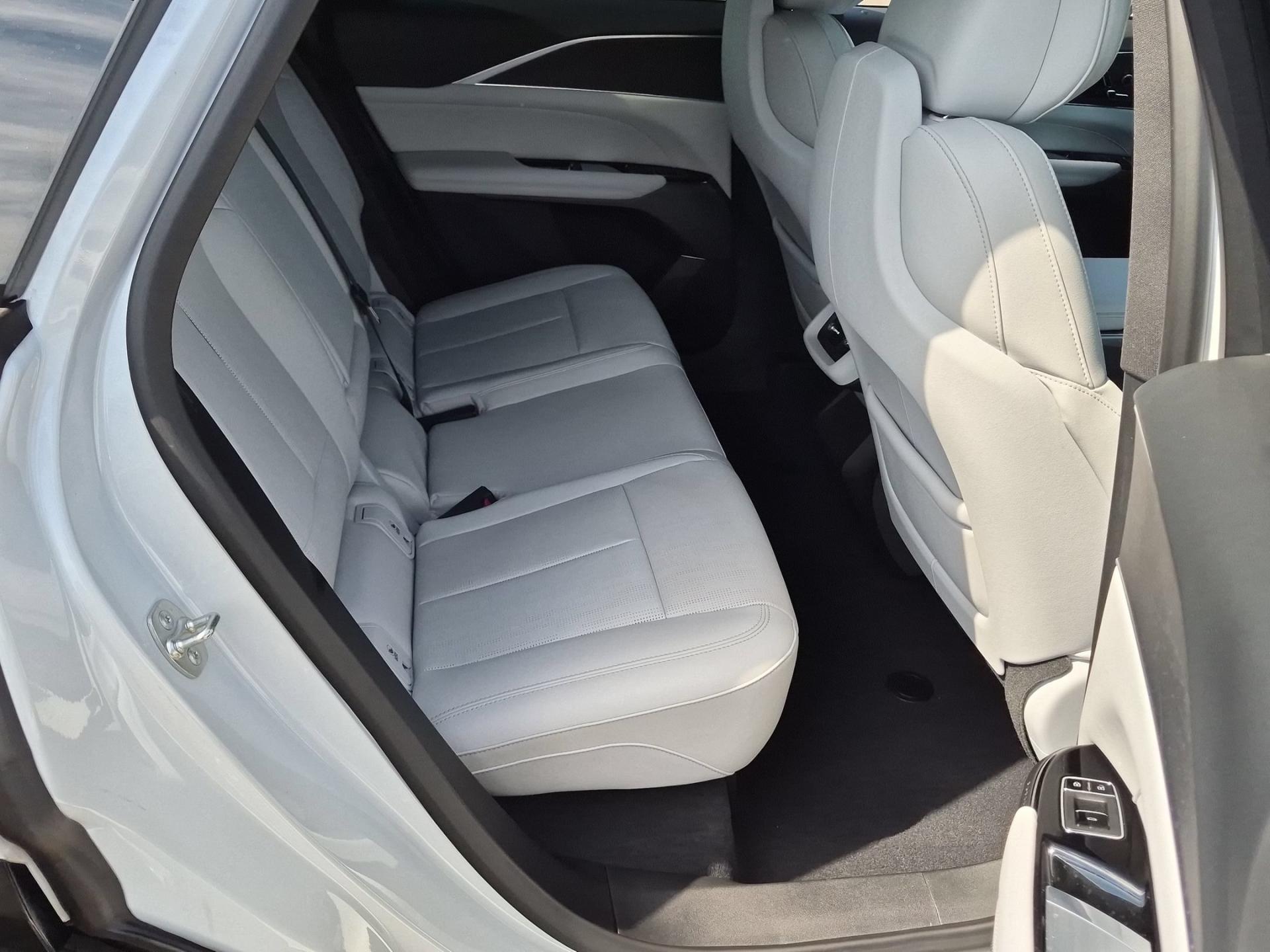 2024 Cadillac LYRIQ Sport 1 - Photo 26