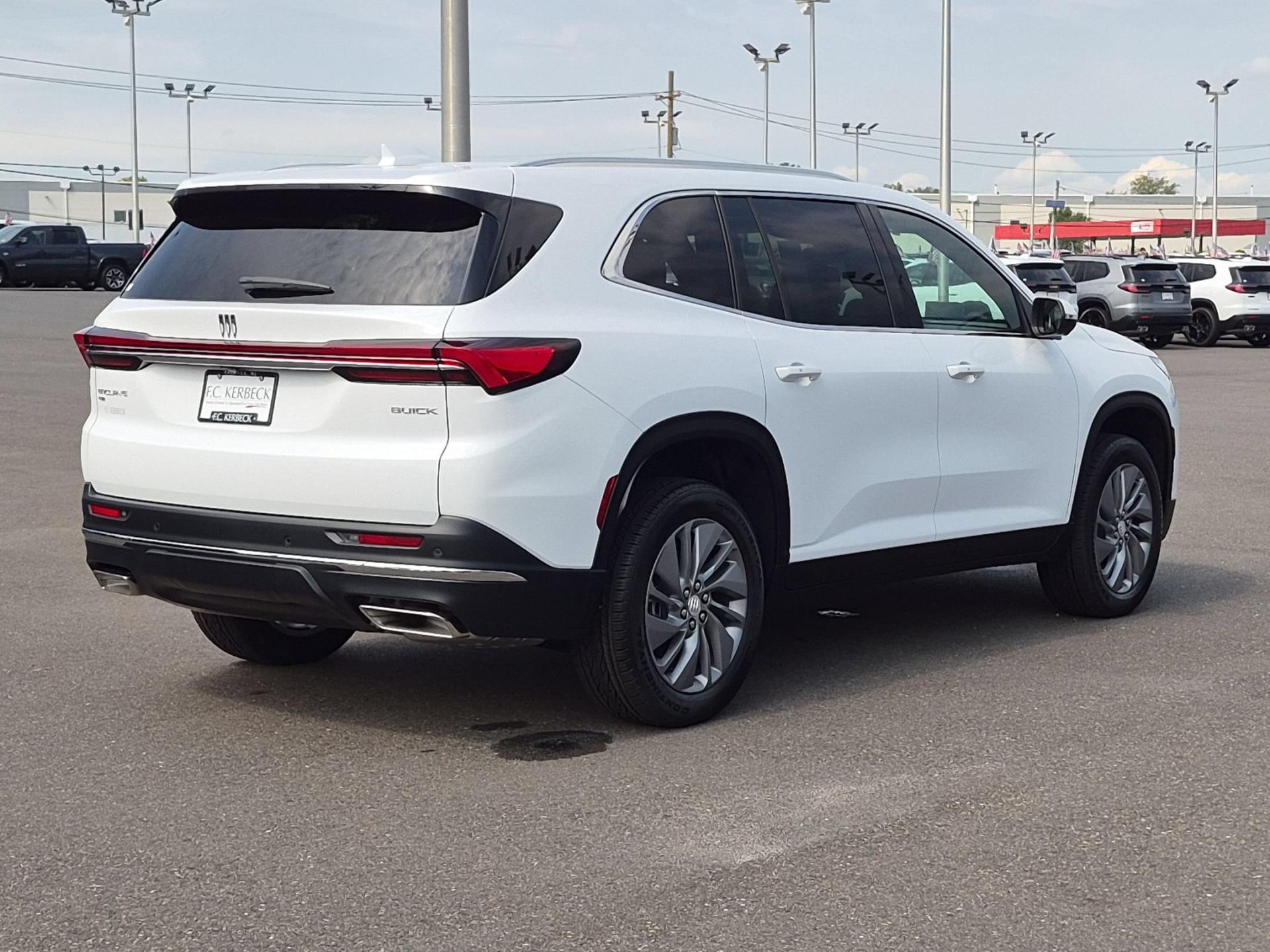 2027 Buick Enclave Preferred - Photo 7