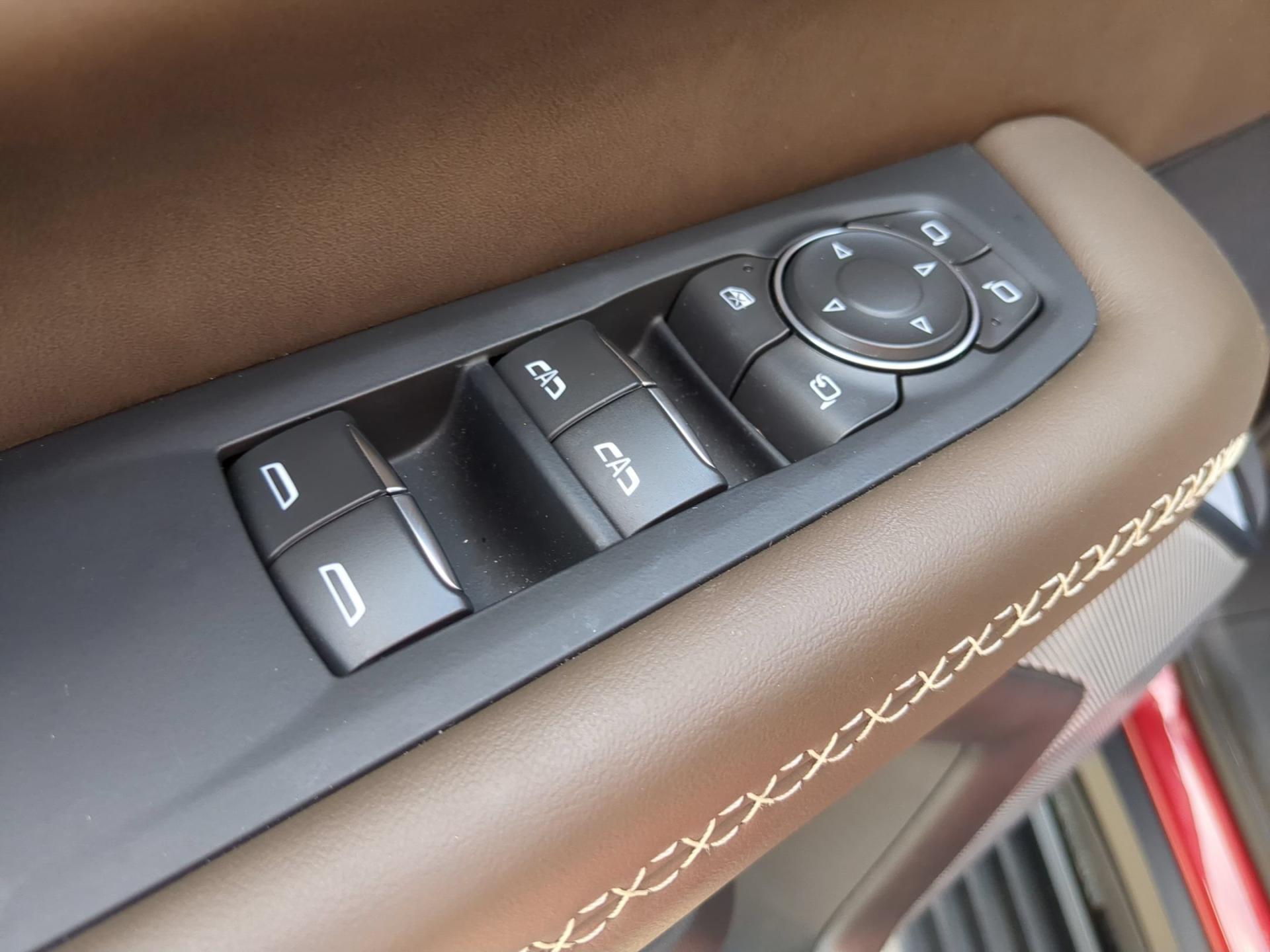 2025 GMC Yukon XL Denali Ultimate - Photo 22