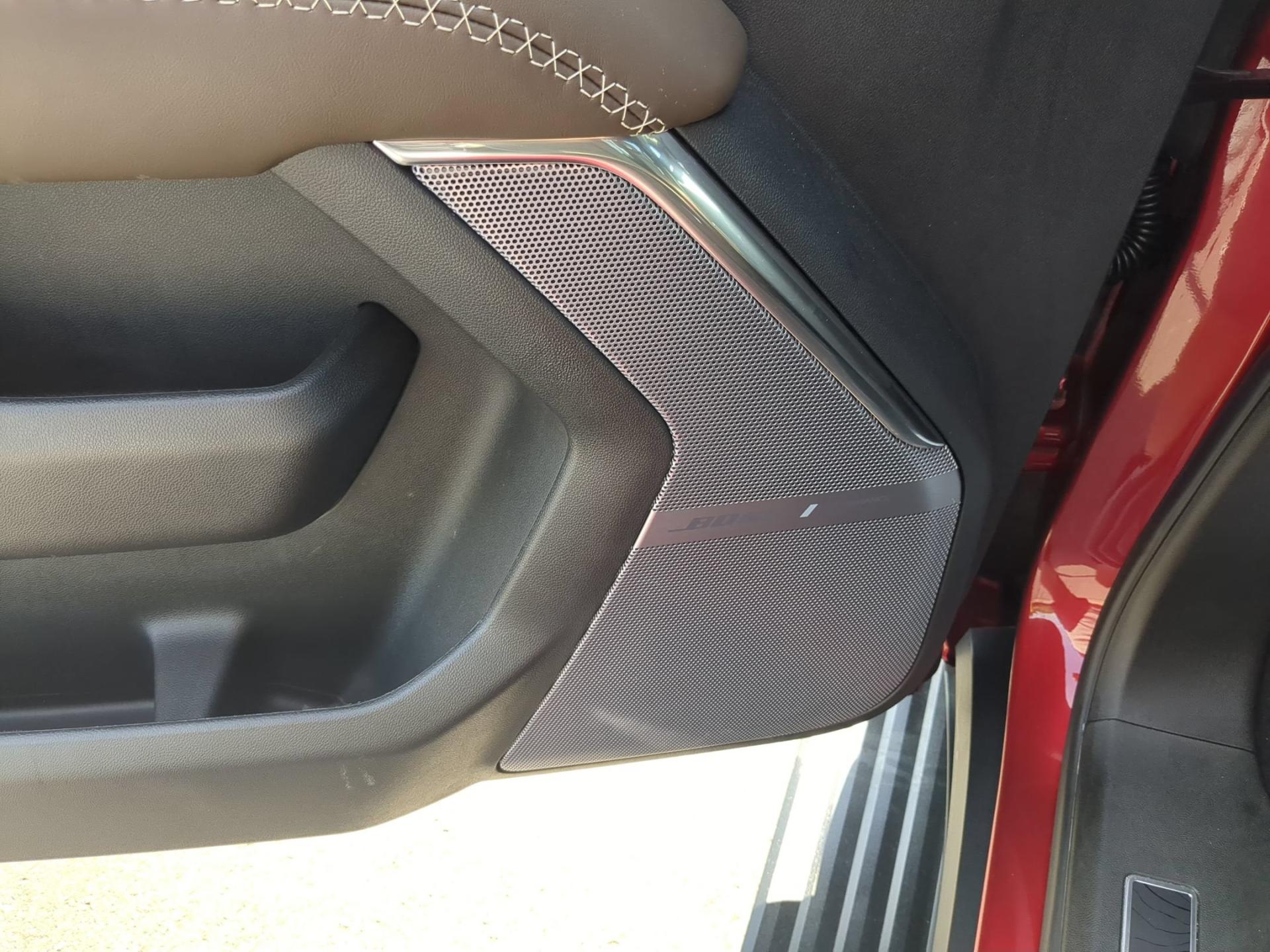 2025 GMC Yukon XL Denali Ultimate - Photo 23
