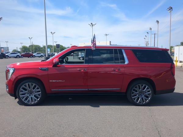 2025 GMC Yukon XL Denali Ultimate - Photo 37