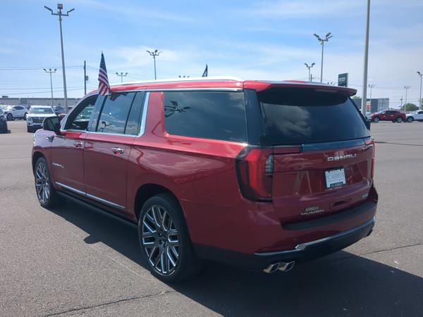 2025 GMC Yukon XL Denali Ultimate - Photo 38