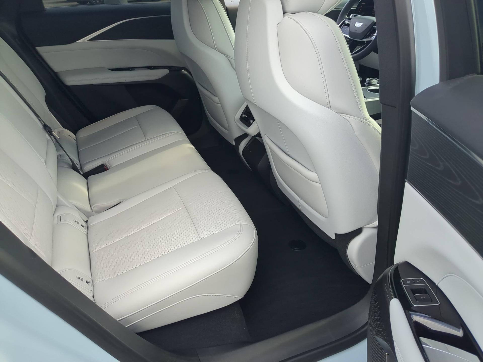2024 Cadillac LYRIQ Luxury 1 - Photo 26