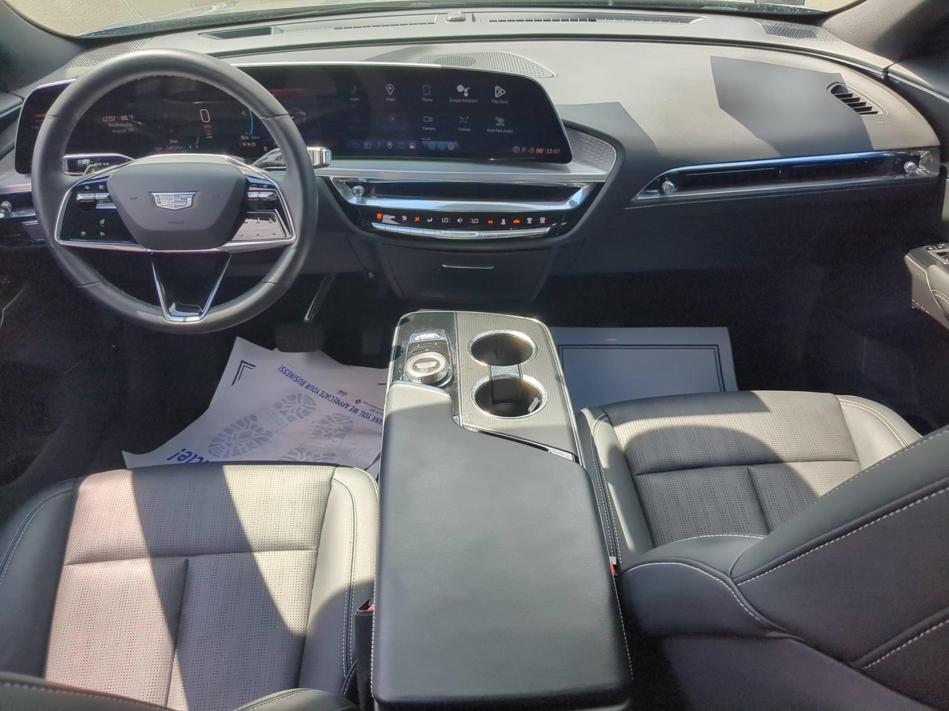 2024 Cadillac LYRIQ Luxury 1 - Photo 18