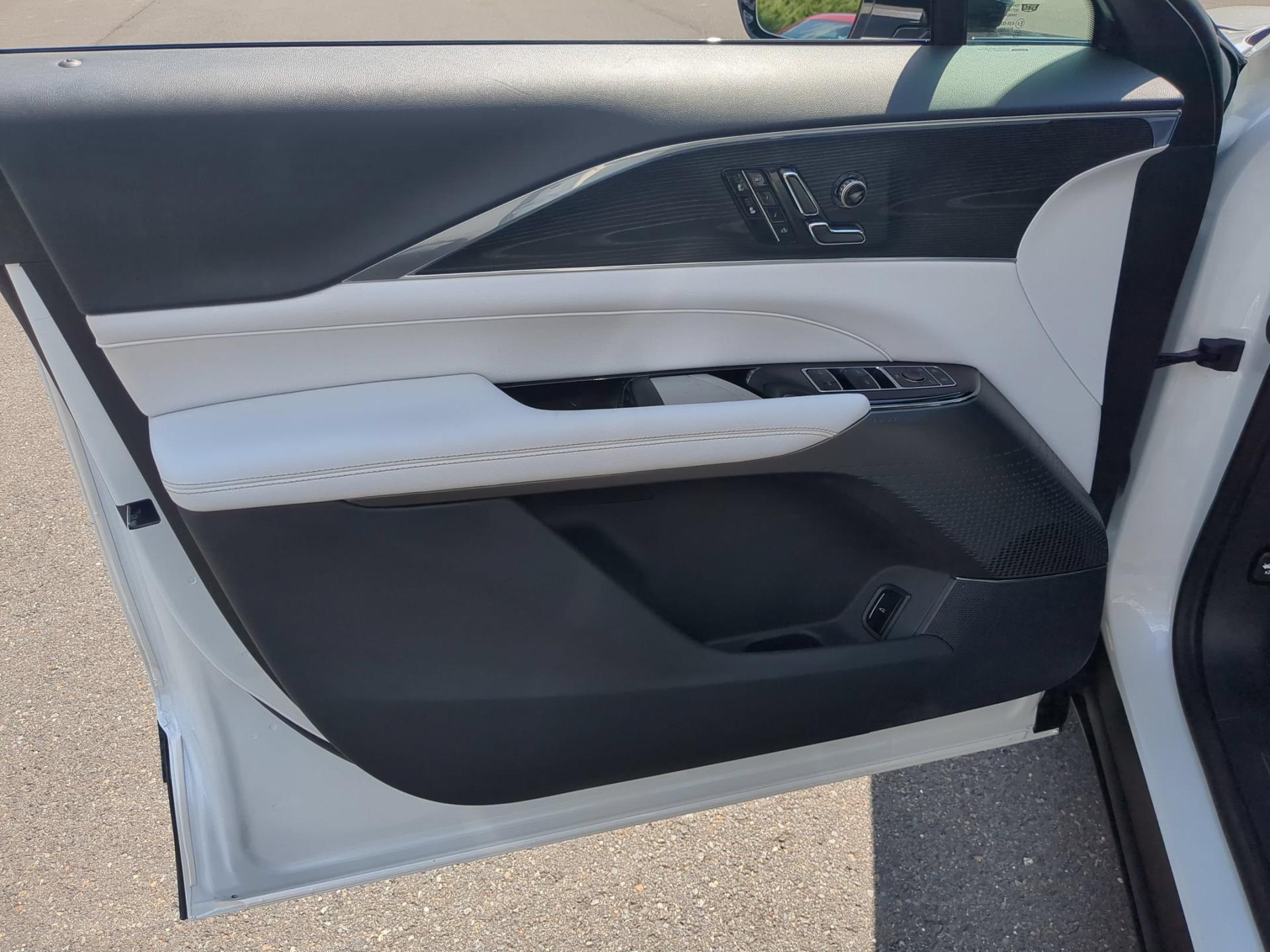2024 Cadillac LYRIQ Sport 1 - Photo 21