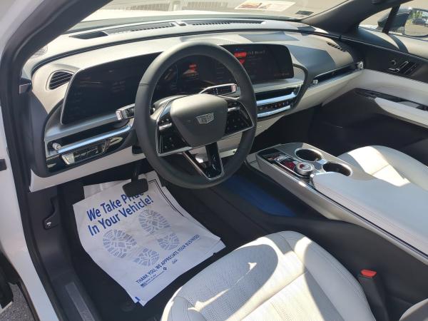 2024 Cadillac LYRIQ Sport 1 - Photo 42