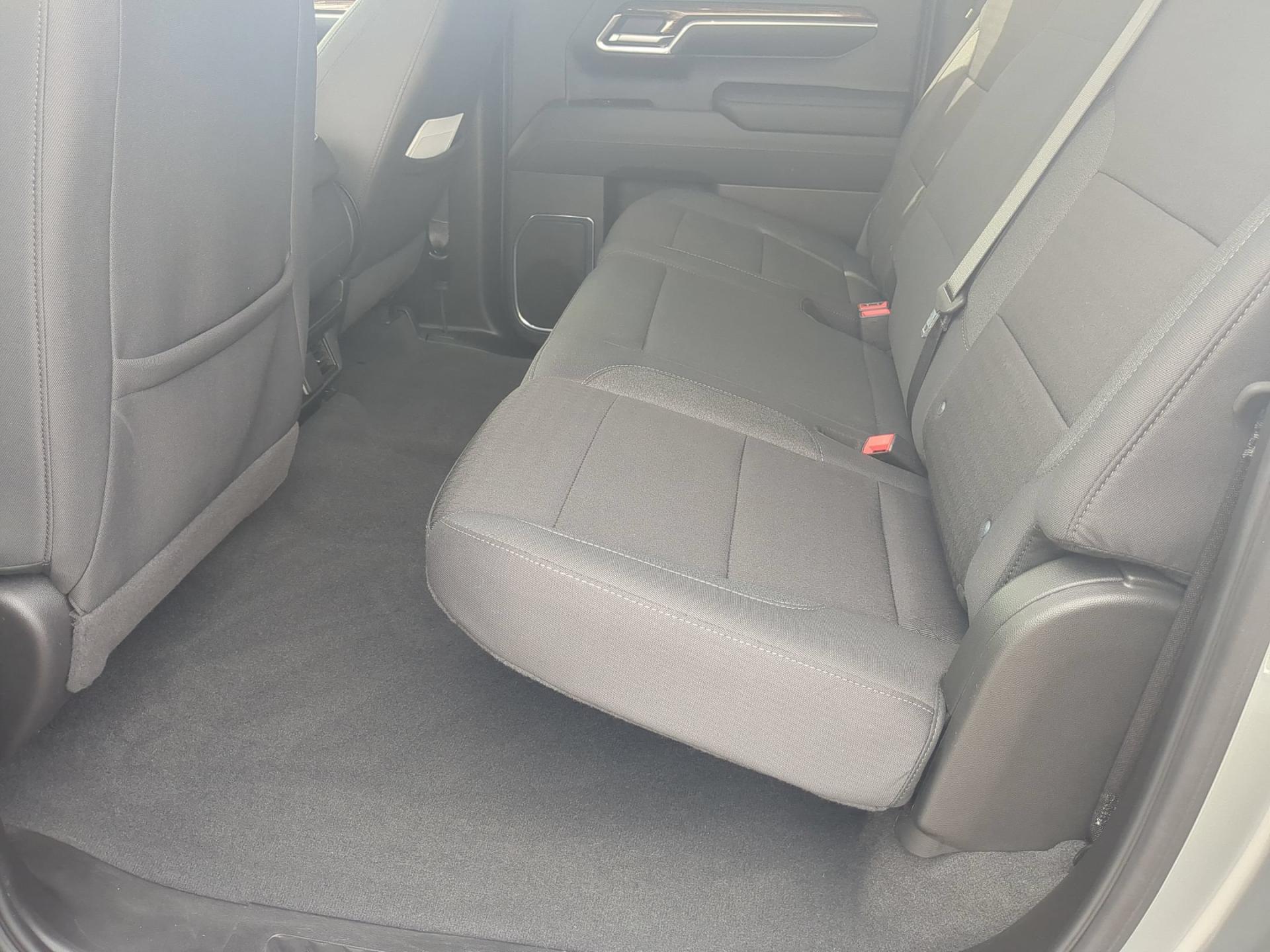 2024 GMC Sierra 1500 SLE - Photo 23