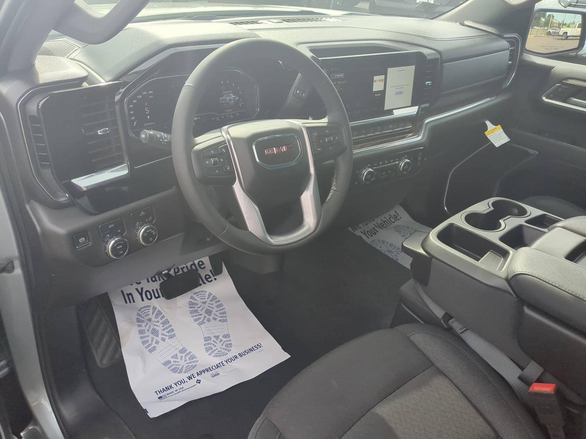 2024 GMC Sierra 1500 SLE - Photo 9