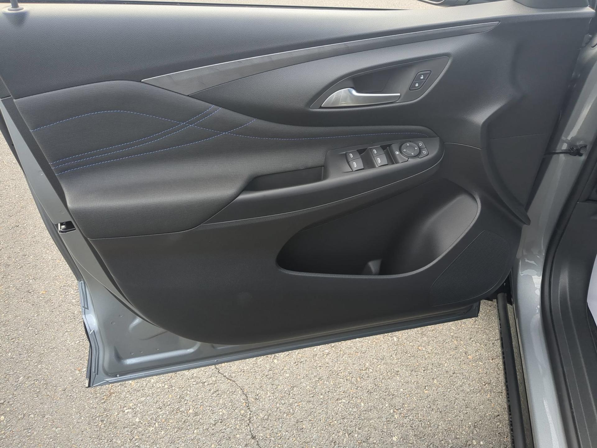 2026 Buick Envista Sport Touring - Photo 19