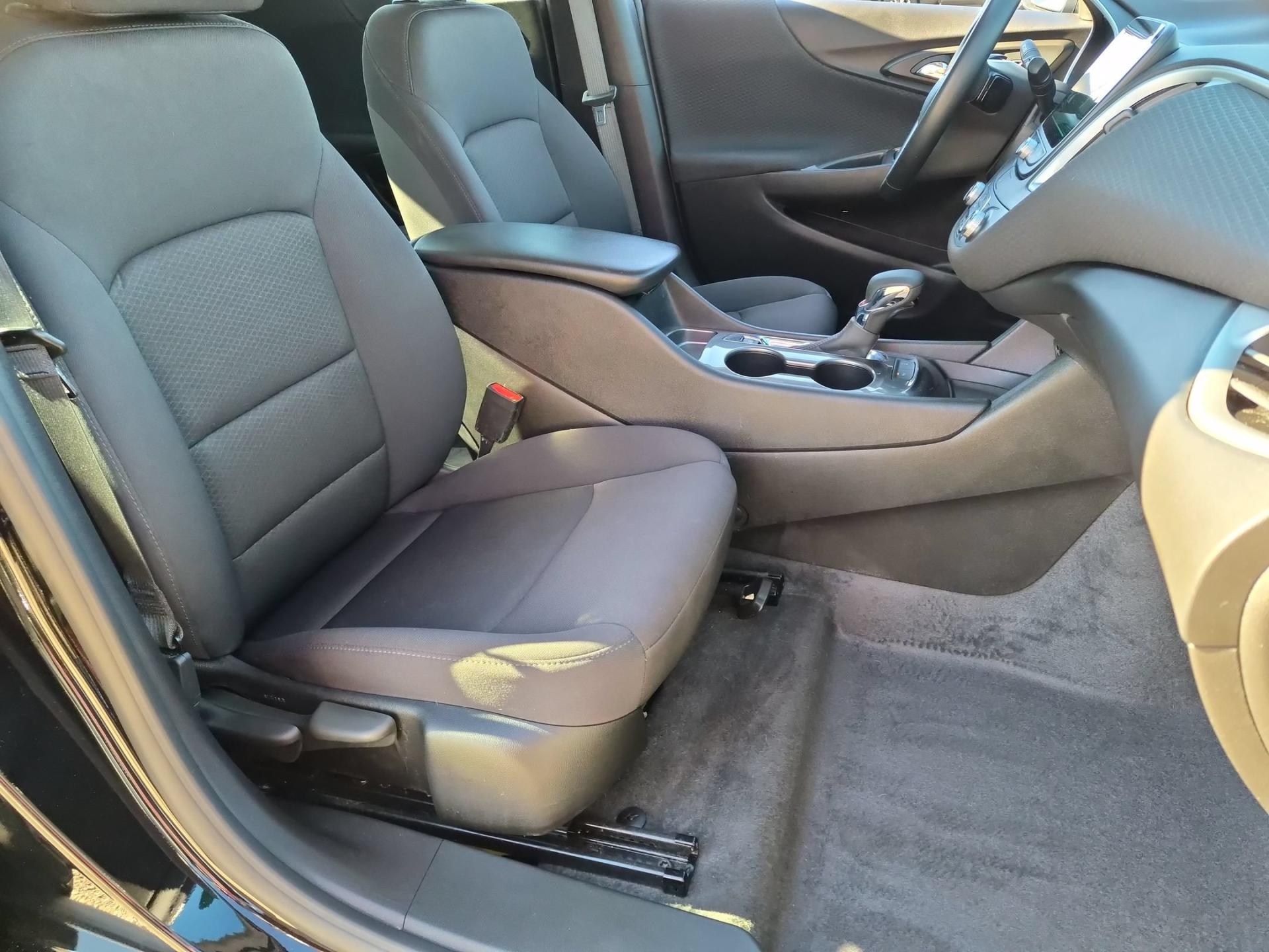 2024 Chevrolet Malibu RS - Photo 27