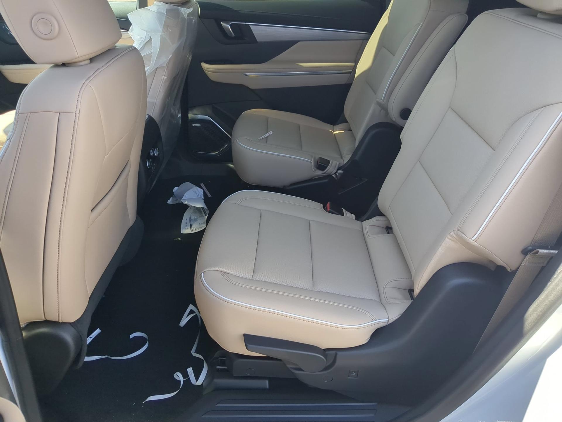 2027 Buick Enclave Preferred - Photo 24