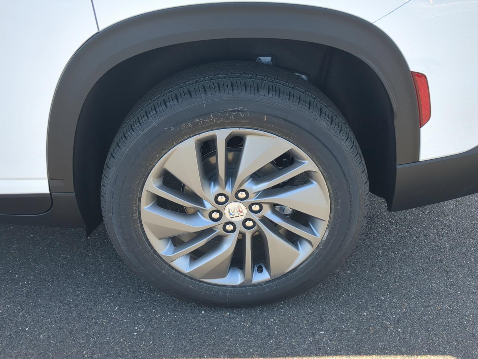 2027 Buick Enclave Preferred - Photo 32
