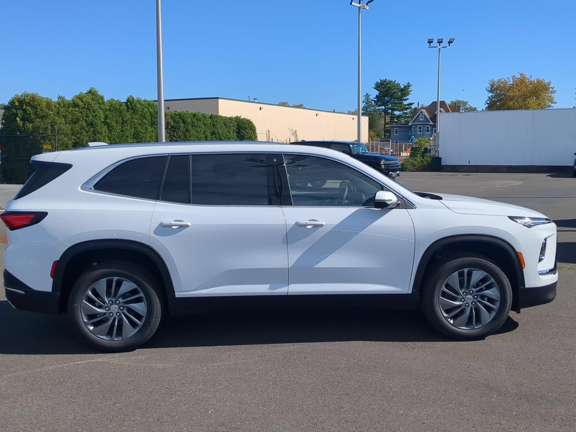 2027 Buick Enclave Preferred - Photo 8
