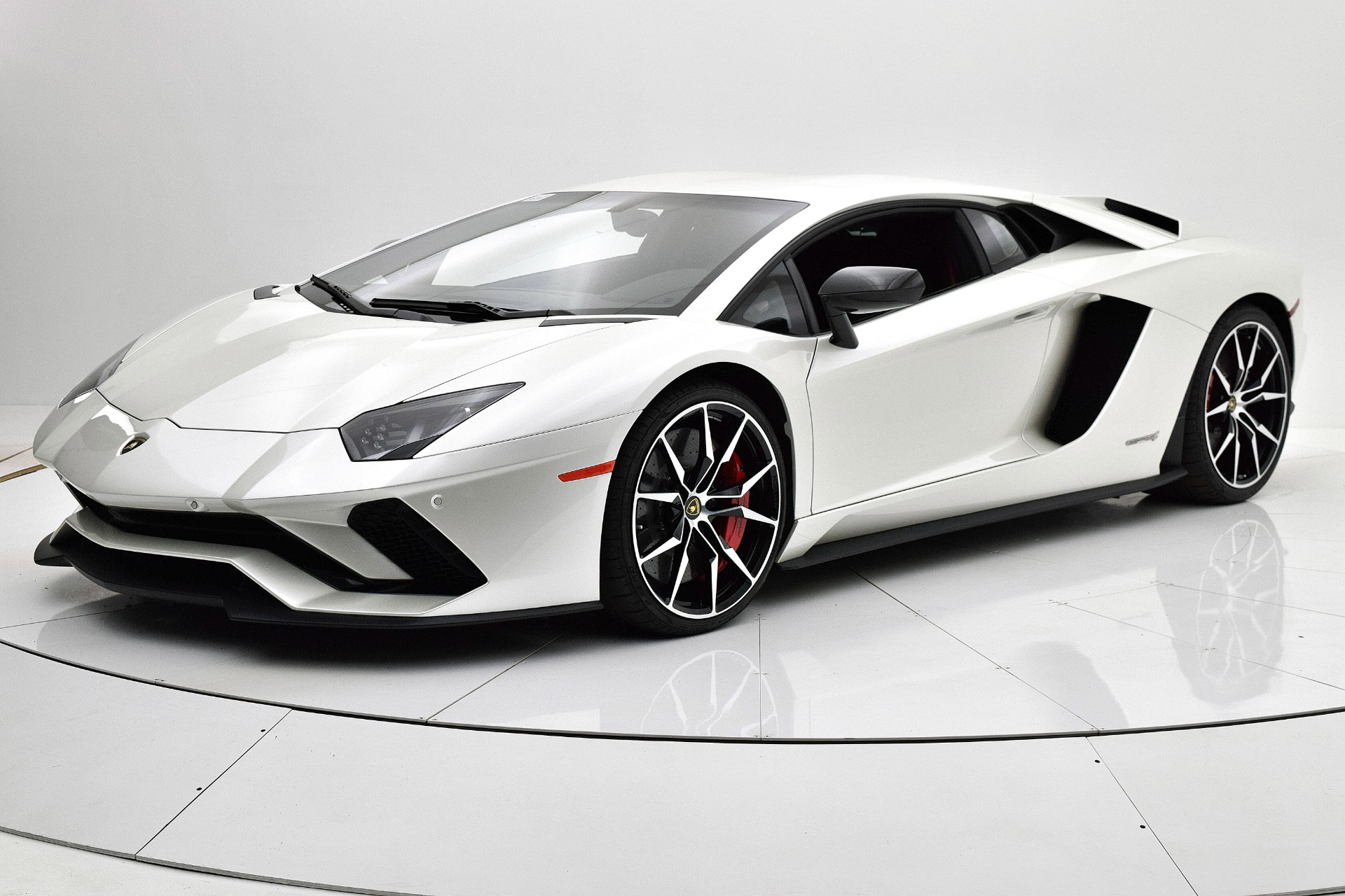 Used-2017-Lamborghini-