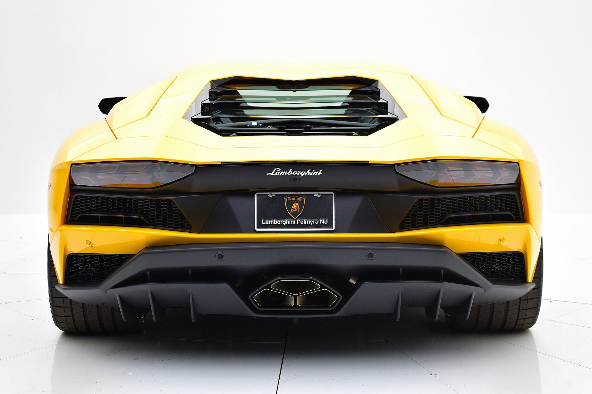New 2018 Lamborghini Aventador S Coupe For Sale (Sold) | FC