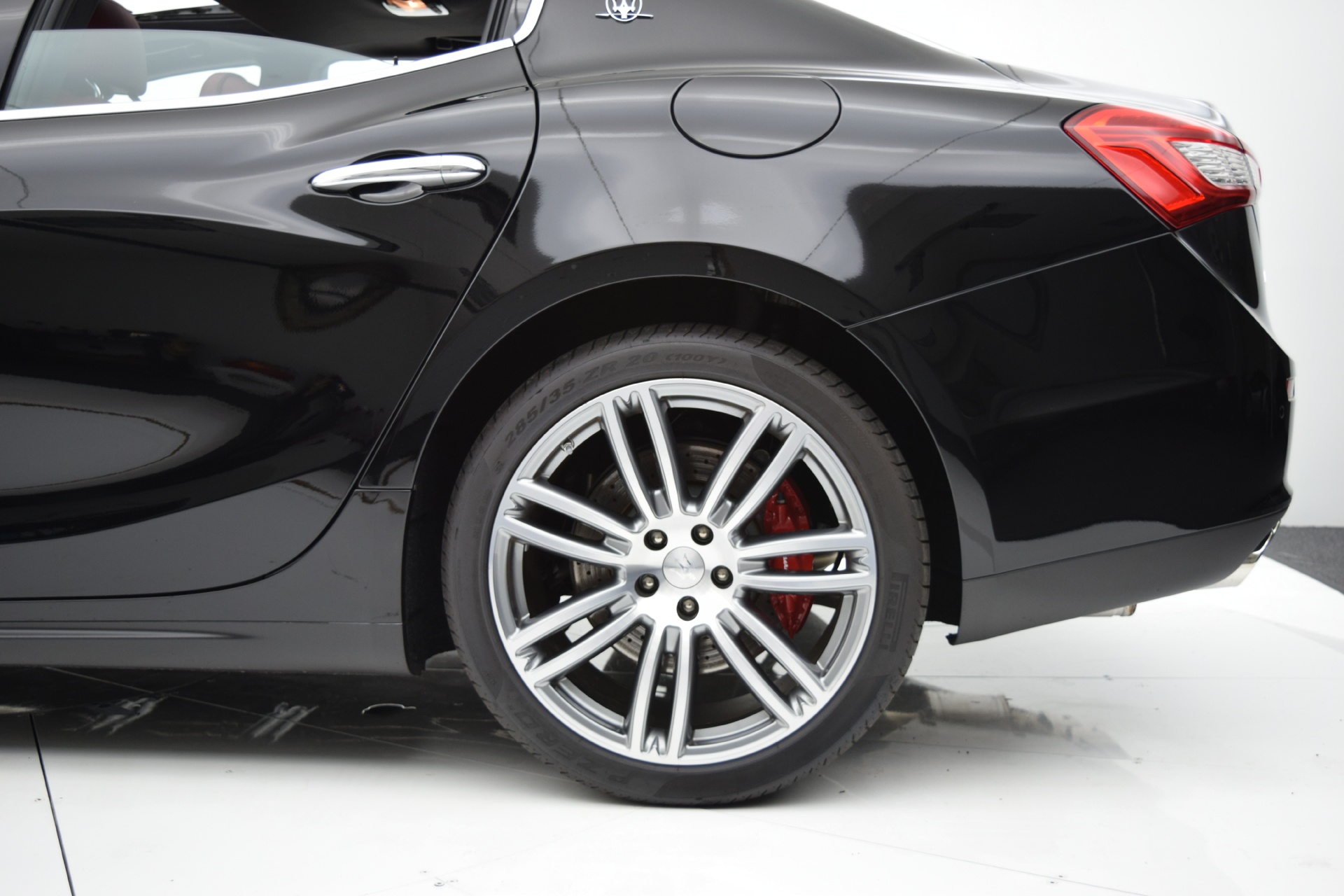 2015 Maserati Ghibli S Q4 photo 12