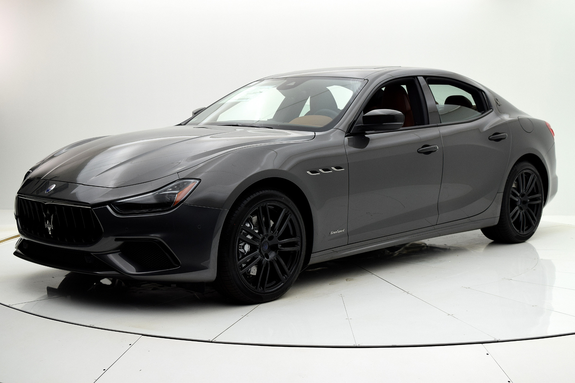完璧すぎて可愛げがない S Ghibli Maserati 2018 Used Q4 (Sold Sale For GranSport テープ・マスキングテープ