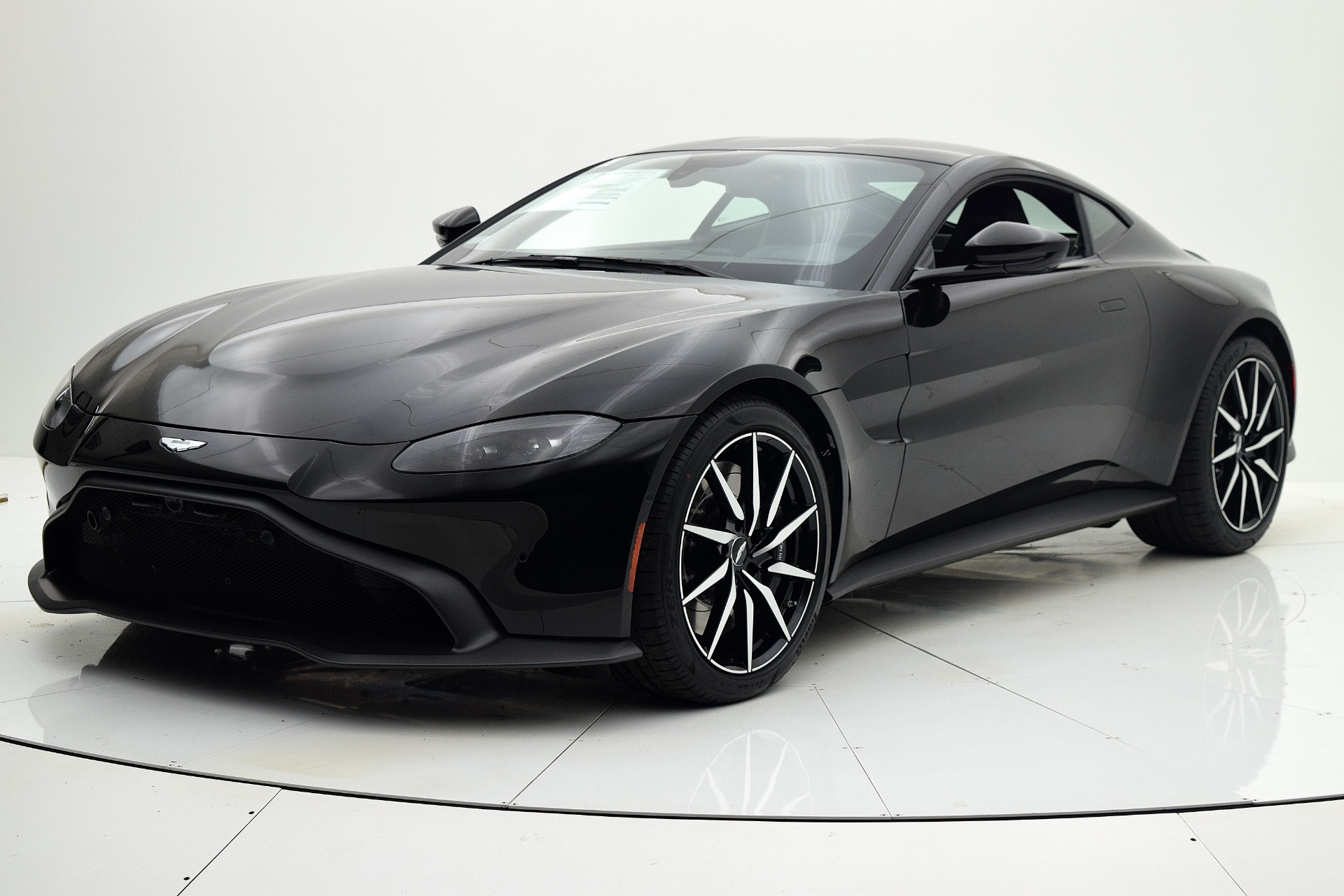 New-2019-Aston-Martin-Vantage-